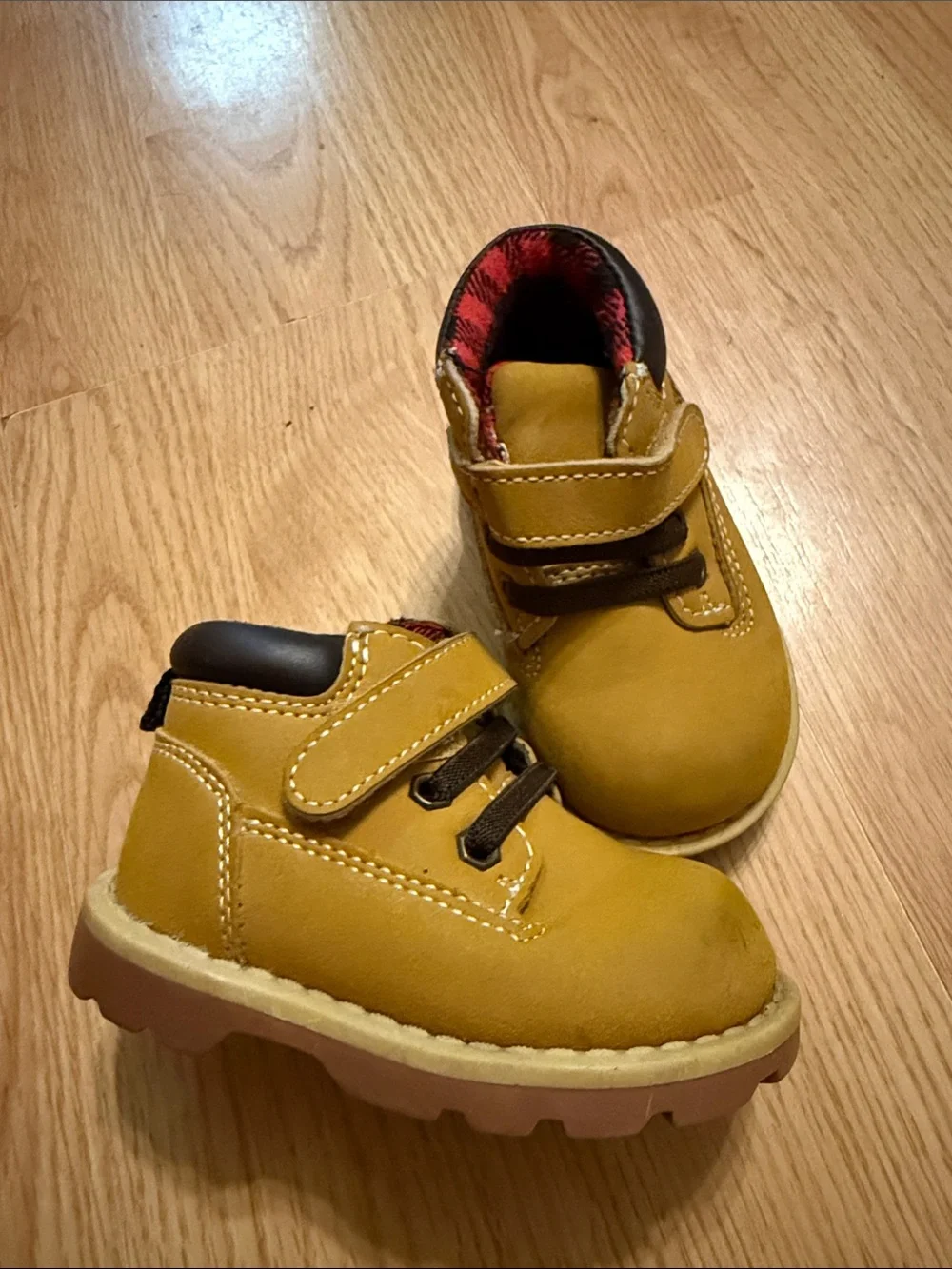 Size 4 garanimals boots